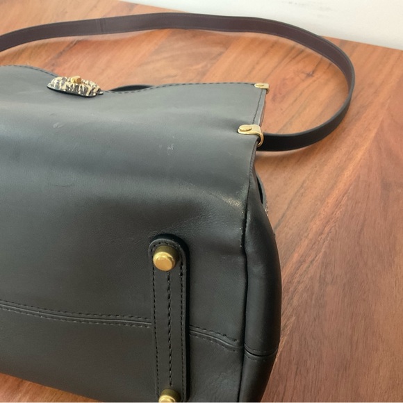 Coach Mason Caryall in black smooth leather with snakeskin detail - Picture 10 of 10